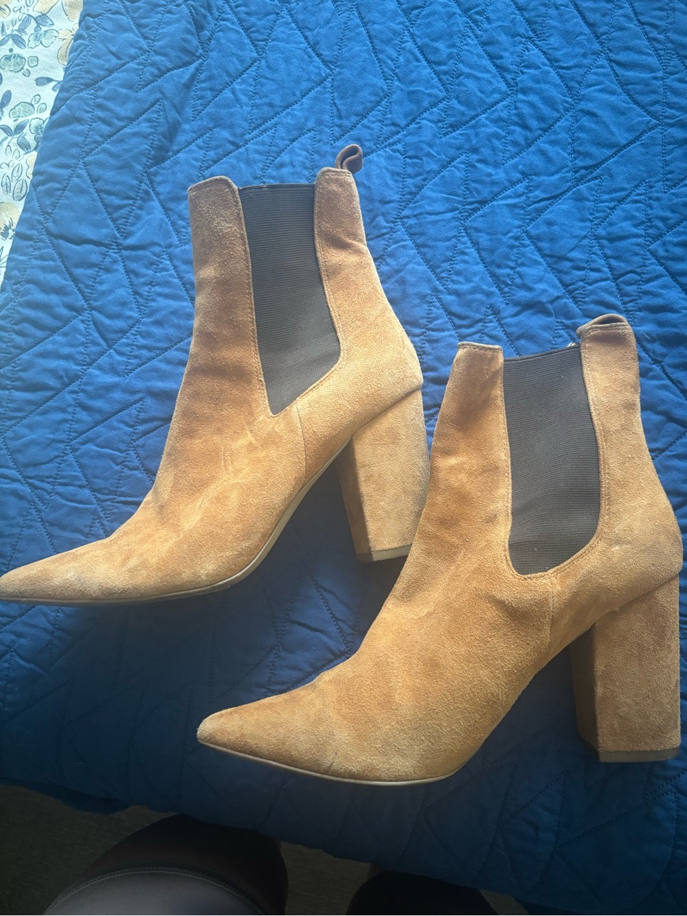 Steve Madden Women's Suede Chelsea Block Heel Boot - Tan